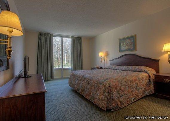 Econo Lodge Inn & Suites لومبيرتون، كارولاينا الشمالية الغرفة الصورة