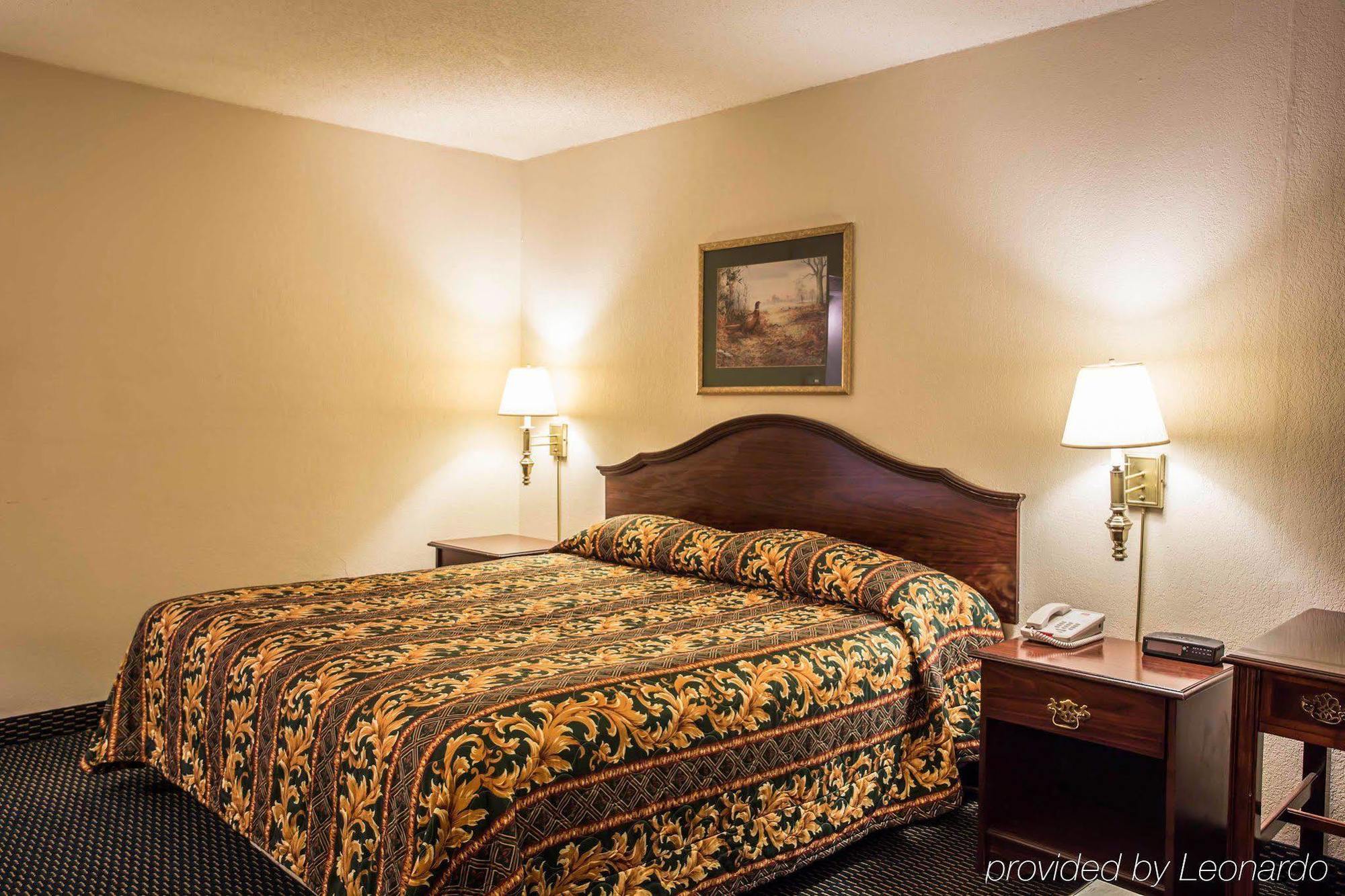Econo Lodge Inn & Suites لومبيرتون، كارولاينا الشمالية المظهر الخارجي الصورة