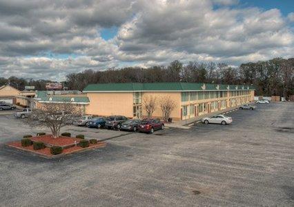 Econo Lodge Inn & Suites لومبيرتون، كارولاينا الشمالية المظهر الخارجي الصورة